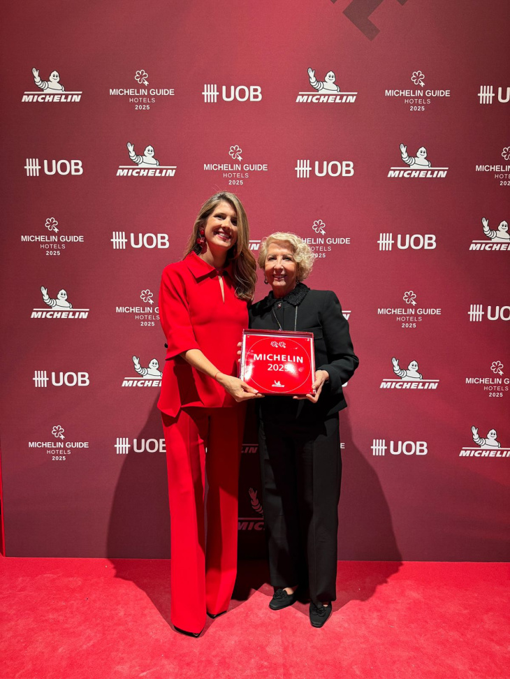 Ana Lovaglio Balbo y Susana Balbo durante la ceremonia de premiación